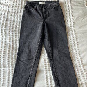Abercrombie + Fitch Black High Rise Mom Jean (Curve Love)